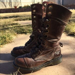Doc Martens / Dr Martens Leather Boots